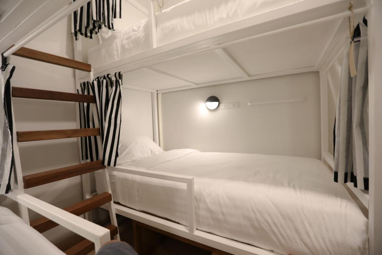 Hostel Lullaby Non-Smoking (Adults Only) Чиангмай Экстерьер фото